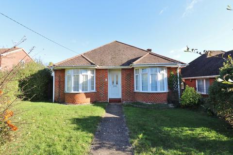 2 bedroom detached bungalow for sale, Hobb Lane, Southampton SO30
