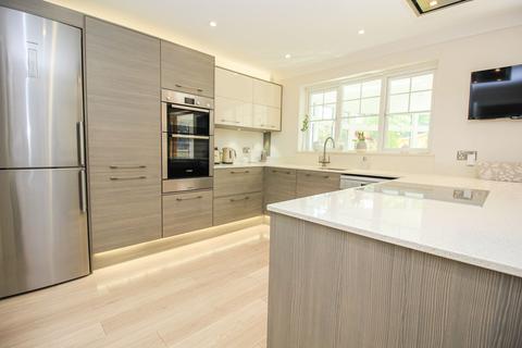 undefined, Clifton Gardens, Southampton SO18