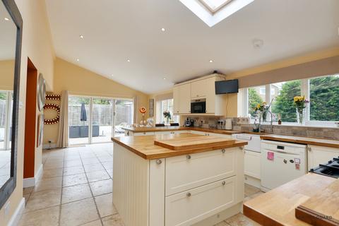 4 bedroom detached house for sale, Willow Grove, Eastleigh SO50