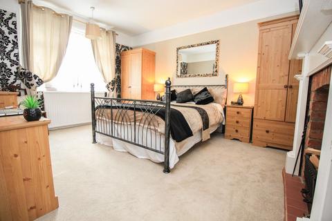 3 bedroom house for sale, Dell Road, Southampton SO18