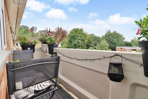 undefined, Runnymede, Southampton SO30