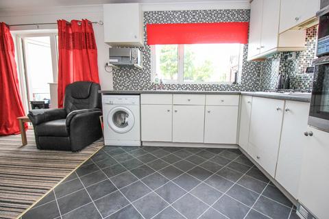 3 bedroom semi-detached house for sale, Bramley Crescent, Southampton SO19