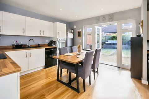 3 bedroom semi-detached house for sale, Savernake Way, Eastleigh SO50