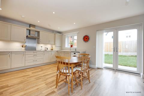 3 bedroom semi-detached house for sale, Keepers Drive, Eastleigh SO50