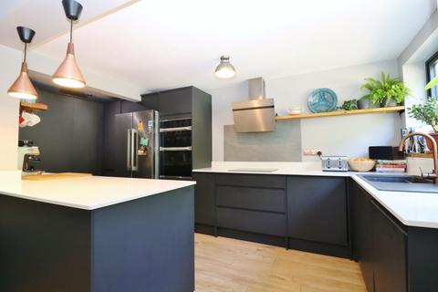 undefined, Gatcombe, Southampton SO31