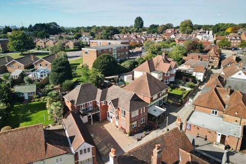 undefined, High Street, Southampton SO31