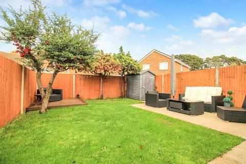 3 bedroom semi-detached house for sale, Lambourne Road, Southampton SO18