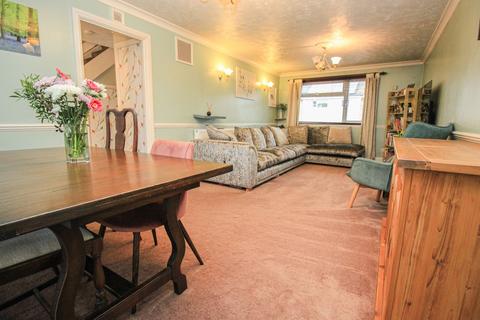 3 bedroom terraced house for sale, Scott Road, Southampton SO19