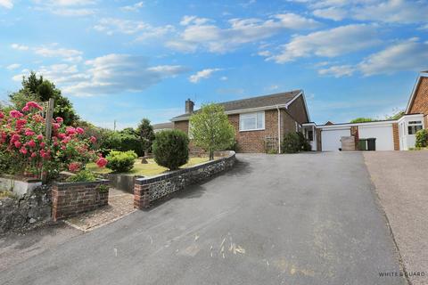 3 bedroom detached bungalow for sale, Crescent Close, Winchester SO22