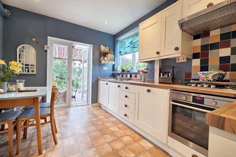 3 bedroom semi-detached house for sale, New Road, Winchester SO21