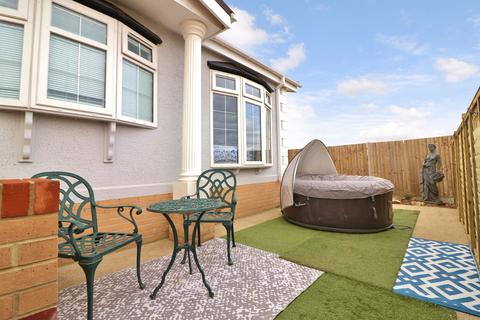 2 bedroom mobile home for sale, Bay Farm, Grange Road, Southampton SO31