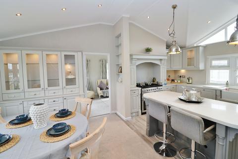 2 bedroom mobile home for sale, Bay Farm, Grange Road, Southampton SO31