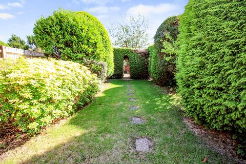 3 bedroom semi-detached house for sale, Upper Weston Lane, Southampton SO19