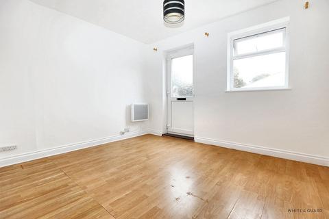 undefined, Fair Oak Road, Eastleigh SO50
