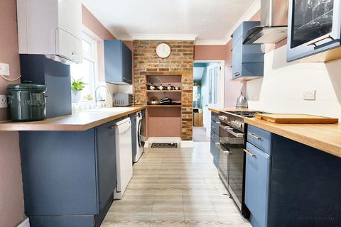 2 bedroom terraced house for sale, Barton Road, Eastleigh SO50
