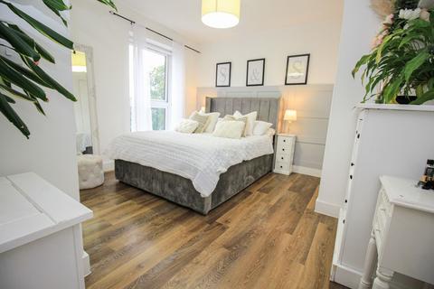 2 bedroom apartment for sale - Exford Avenue, Southampton SO18