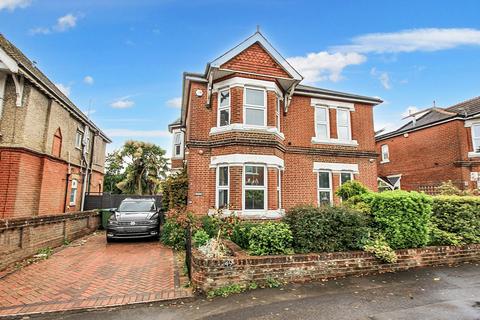 3 bedroom detached house for sale, Cobbett Road, Southampton SO18