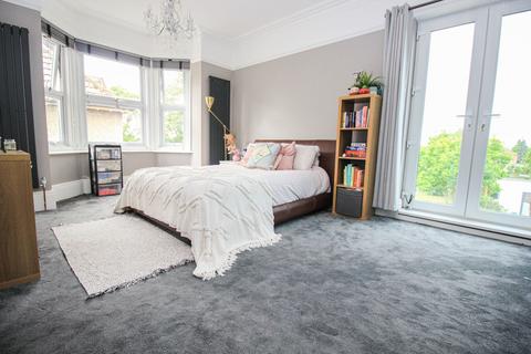 3 bedroom detached house for sale, Cobbett Road, Southampton SO18