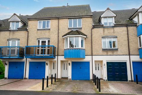 Atlantic Close, Southampton, SO14