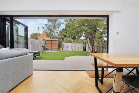 4 bedroom semi-detached house for sale, Winchester Road, Southampton SO32