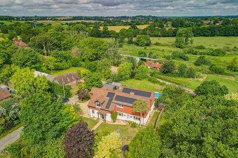 5 bedroom detached house for sale, Botley Road, Southampton SO32