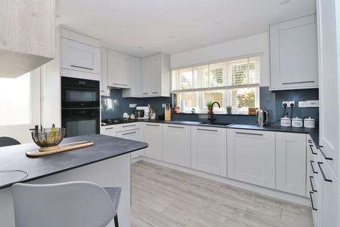 4 bedroom detached house for sale, High Street, Southampton SO30