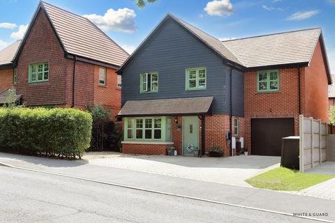 4 bedroom detached house for sale, Abbey Drive, Southampton SO32