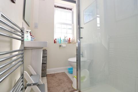 2 bedroom flat for sale, High Street, Southampton SO31