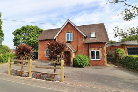 5 bedroom detached house for sale, St. Johns Road, Southampton SO30