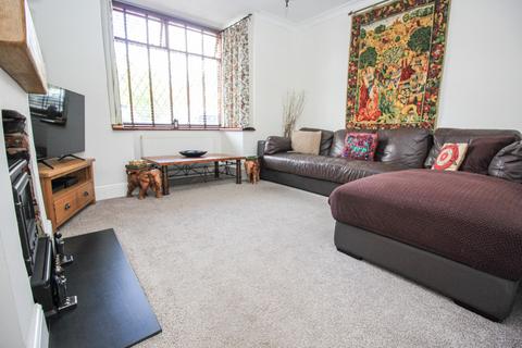 3 bedroom semi-detached house for sale, Pinegrove Road, Southampton SO19