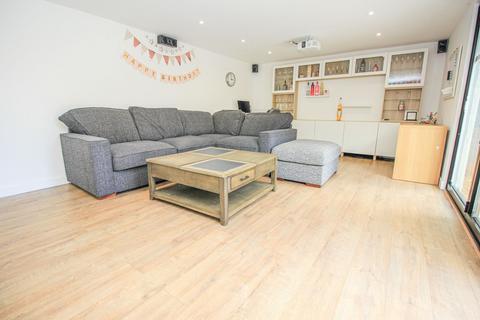 3 bedroom detached house for sale, Hillside Avenue, Southampton SO18