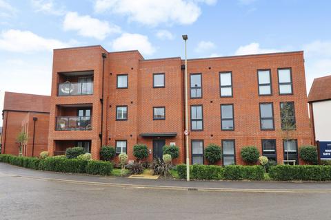 2 bedroom flat for sale, Oakhanger Close, Southampton SO30
