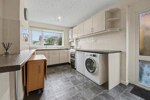 2 bedroom detached bungalow for sale, St. Margarets Close, Southampton SO18