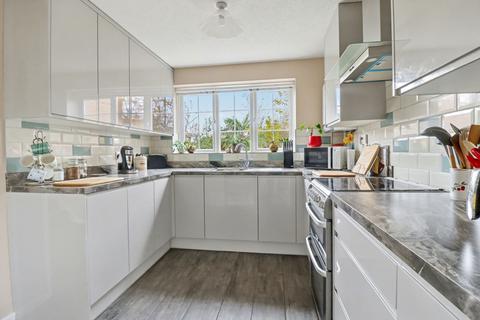 4 bedroom detached house for sale, Tamarisk Road, Southampton SO30