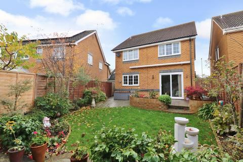 4 bedroom detached house for sale, Tamarisk Road, Southampton SO30