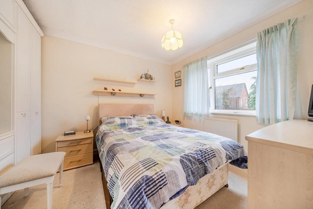 MASTER BEDROOM.jpg