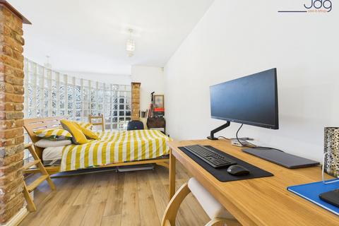 undefined, The Colonnade, Lancaster | Ideal First-Time Buy or Downsizer in Highly Regarded Standen Park