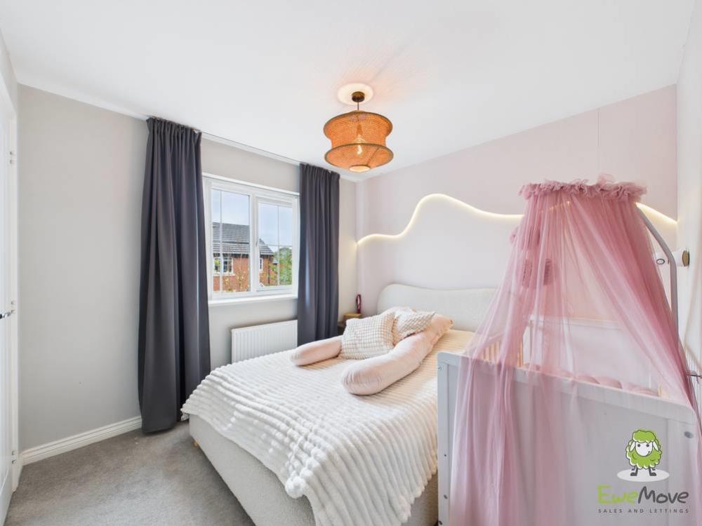 Master Bedroom. Emily Dimelow Ewemove Whitchurchand Na