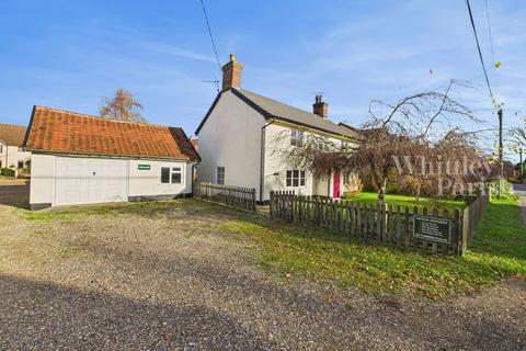 4 bedroom cottage for sale, Cross Street, Hoxne