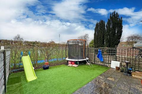 3 bedroom terraced house for sale, Fairlie Drive, Timperley
