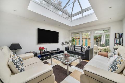 5 bedroom detached house to rent, Camberley