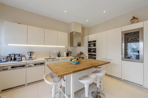 3 bedroom flat to rent, Ellerdale Road, Hampstead Village NW3