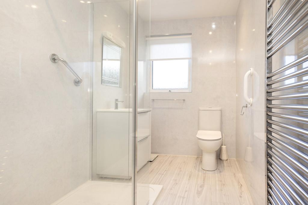 Family Shower Room