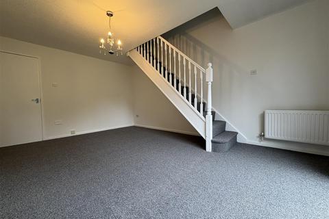 2 bedroom semi-detached house to rent, Clos Alyn, Cardiff CF23