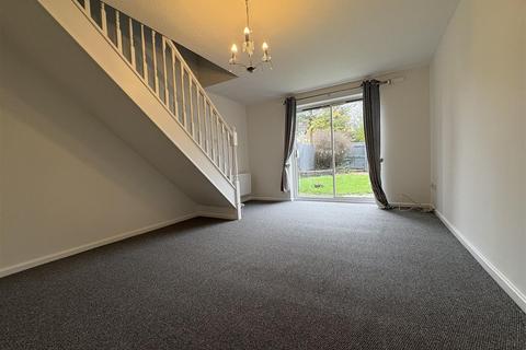 2 bedroom semi-detached house to rent, Clos Alyn, Cardiff CF23