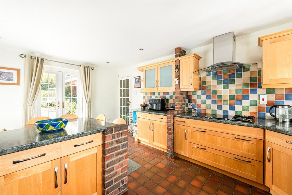 Kitchen/Breakfast Rm