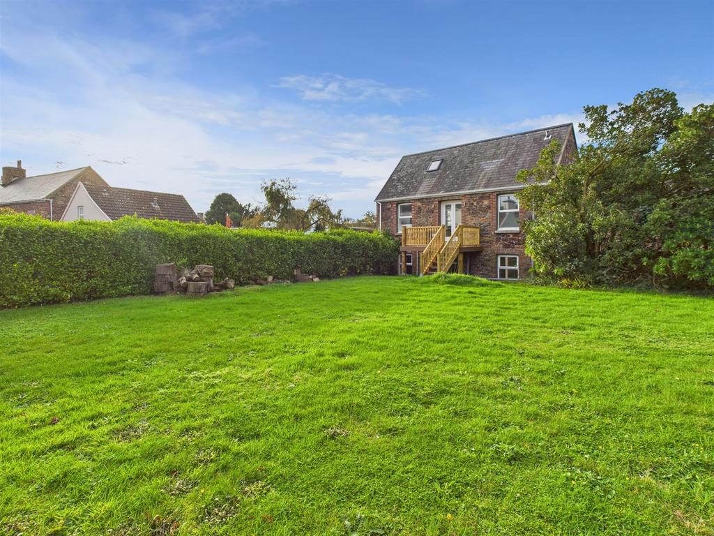 CAM04392 G0-PR0155-STILL025.jpg