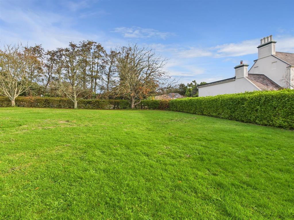 CAM04392 G0-PR0155-STILL027.jpg