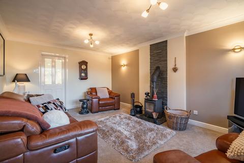 4 bedroom detached house for sale, Canol Y Bryn, Mynydd Isa CH7