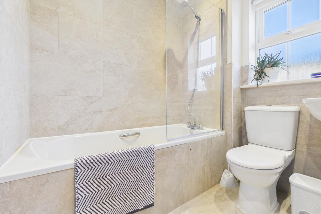 Cam04201 g0 pr0118 still015